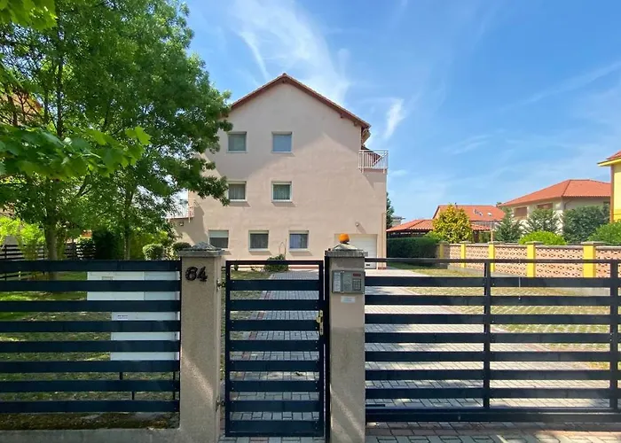 Aranypart Apartman